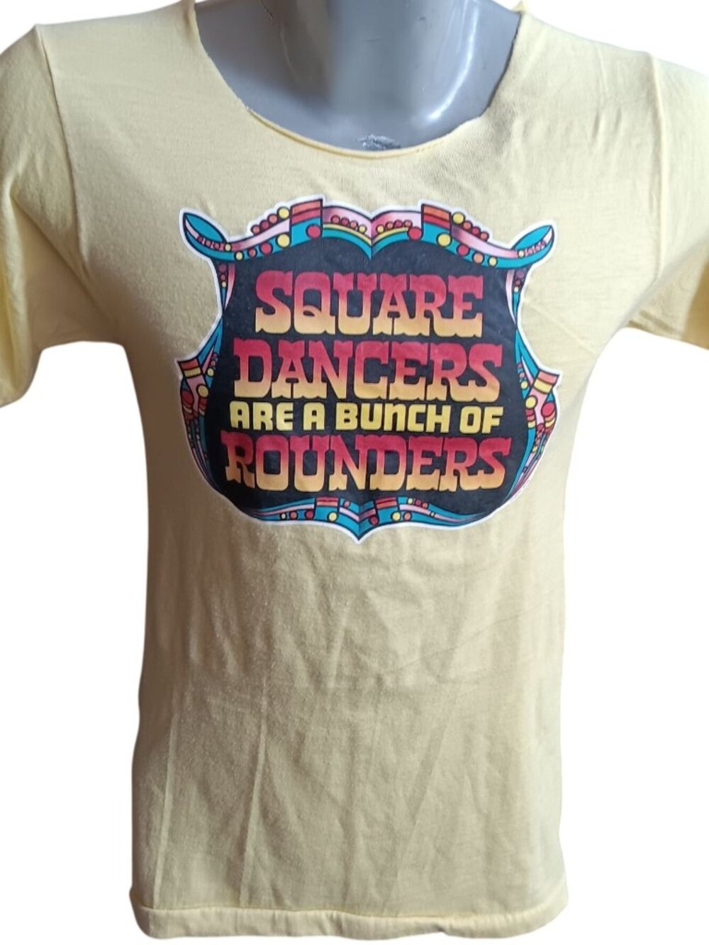 True Vintage T-shirt Small 1970s Yellow Single Stitch Square Dancers Rounders